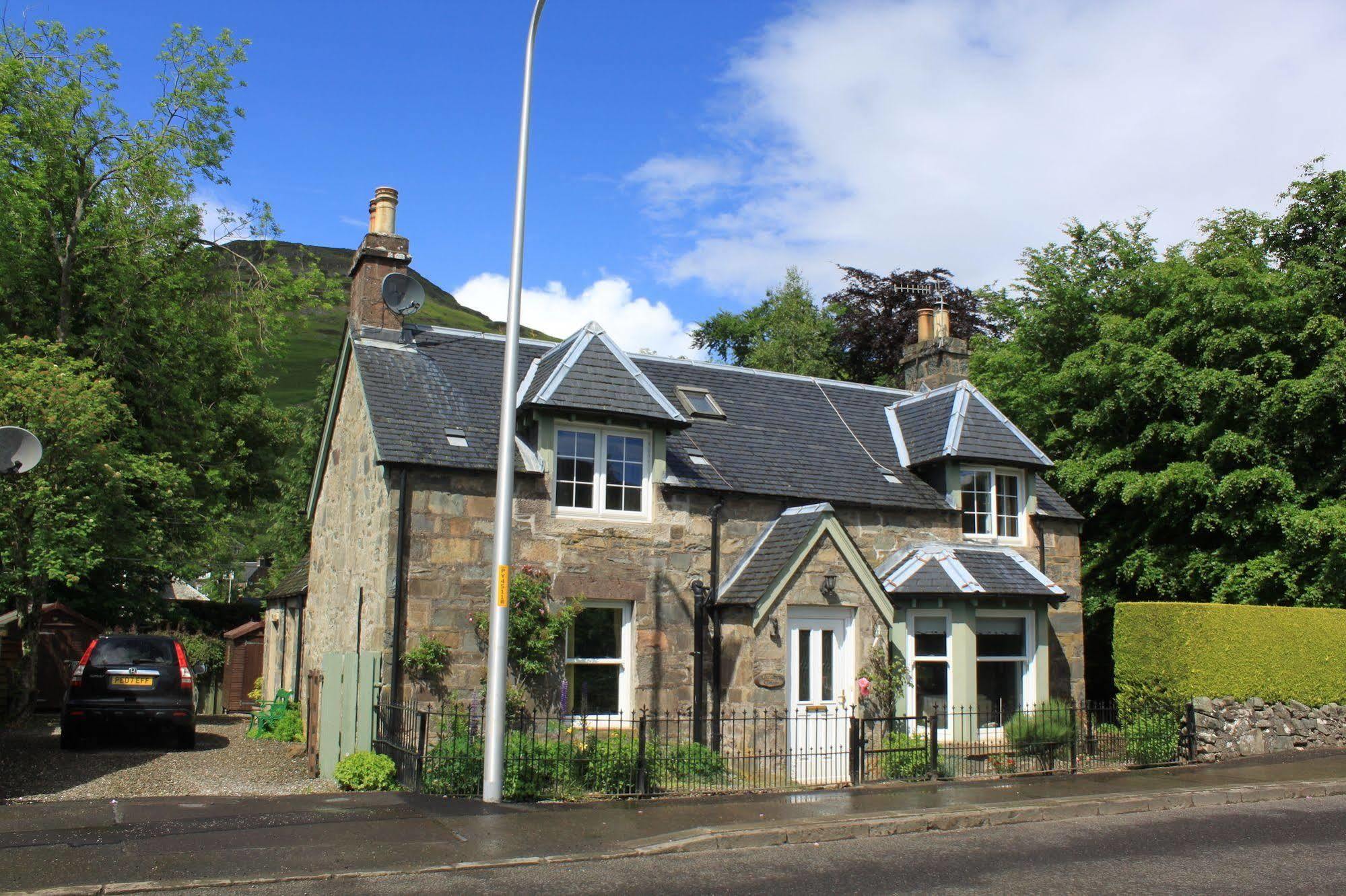 Glenalbyn Cottage Saint Fillans Exterior foto
